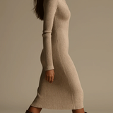 Vestido midi bege com lapela canelada