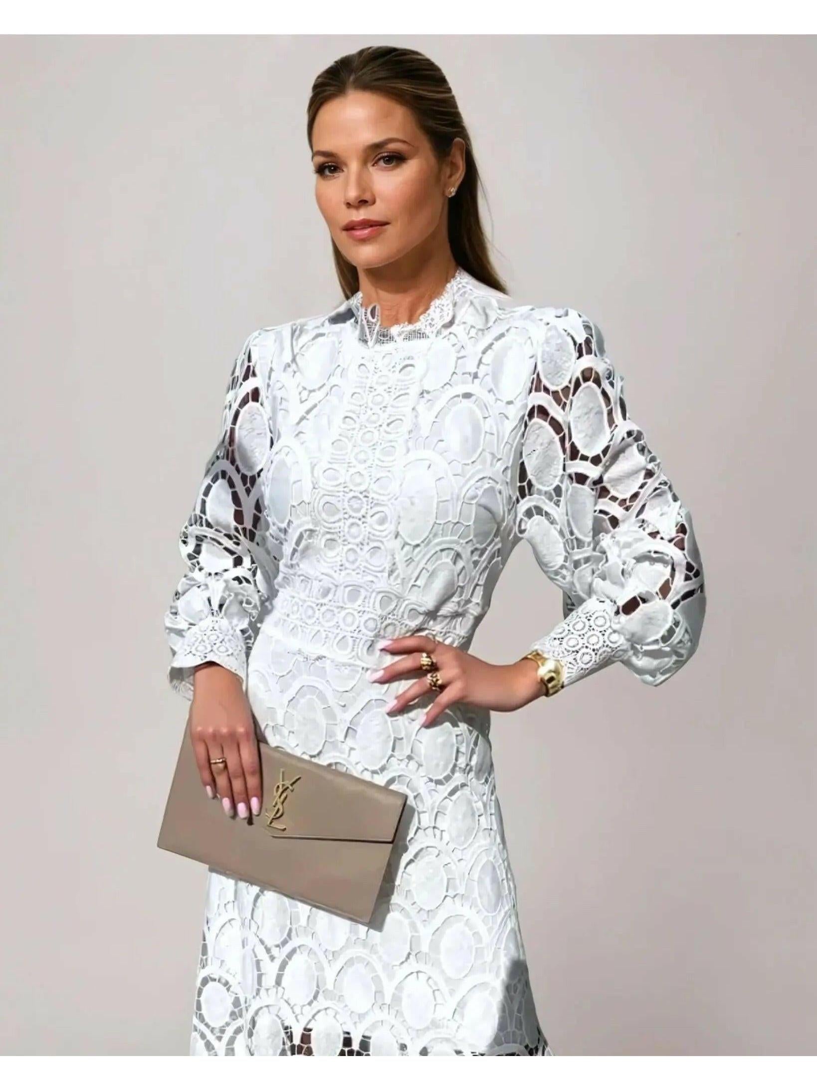 Elegant Lace Midi Dress with Sleeves for Formal Occasions