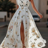 Vestido longo de chiffon verde claro com estampa floral, drapeado e um ombro só.