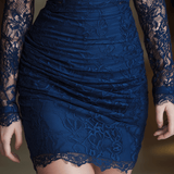 VESTIDO CORTO AZUL MARINO DE ENCAJE CON ESCOTE EN PICO - VALERINA MARBELLA