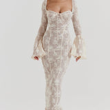 VESTIDO LARGO DE ENCAJE CON ELEGANCIA ROMÁNTICA