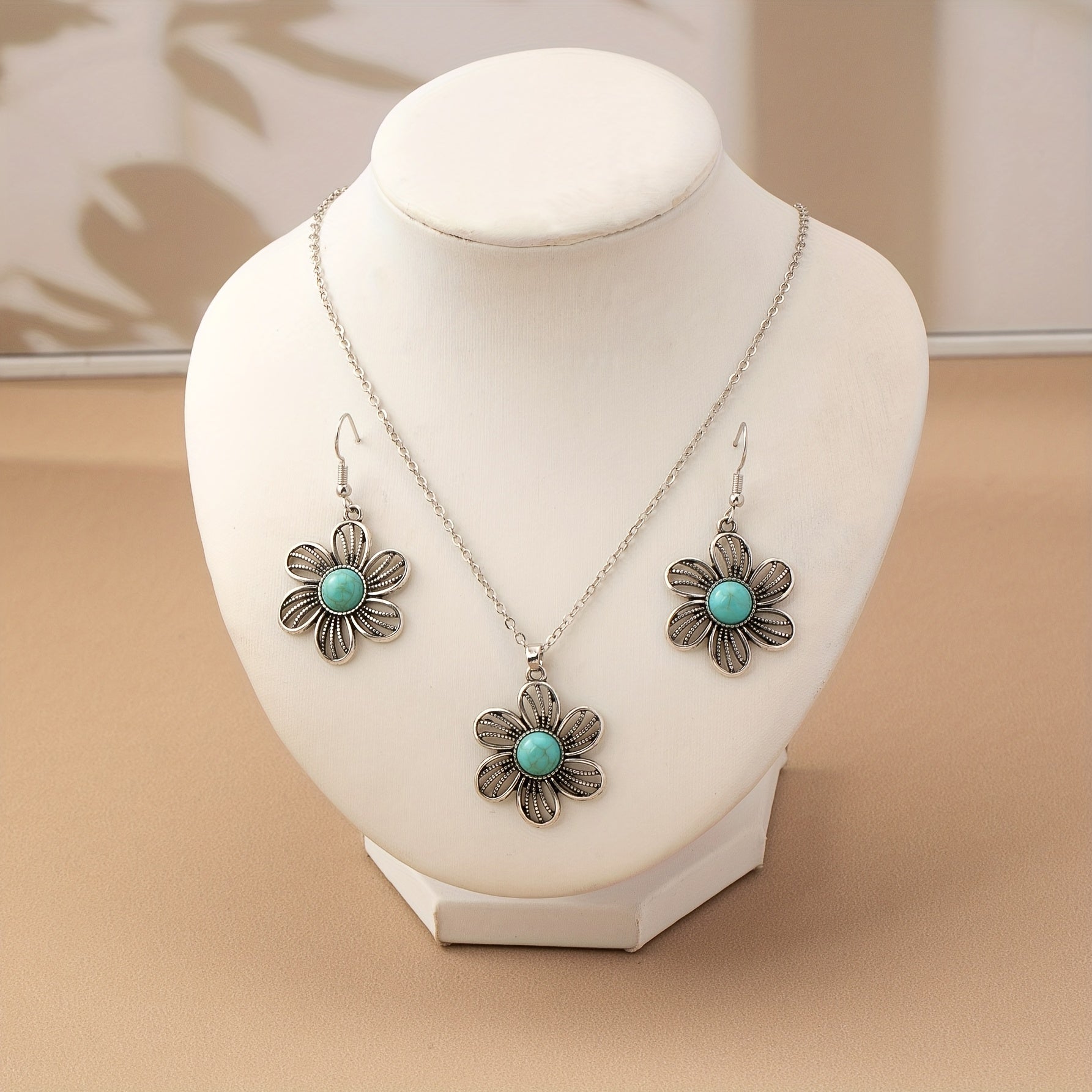 CONJUNTO VINTAGE TURQUESA FLOR PLATA PLAQUÉ COLLAR & BOUCLE OREILLE