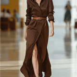 VESTIDO LARGO CAMISERO MARRÓN CHOCOLATE DE SATÉN CON CINTURÓN - VALERINA MARBELLA