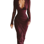 VESTIDO LARGO BURDEOS DE SATÉN CON ENCAJE, PLISADO Y ESCOTE EN PICO - VALERINA MARBELLA