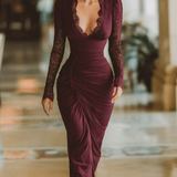 VESTIDO LARGO BURDEOS DE SATÉN CON ENCAJE, PLISADO Y ESCOTE EN PICO - VALERINA MARBELLA