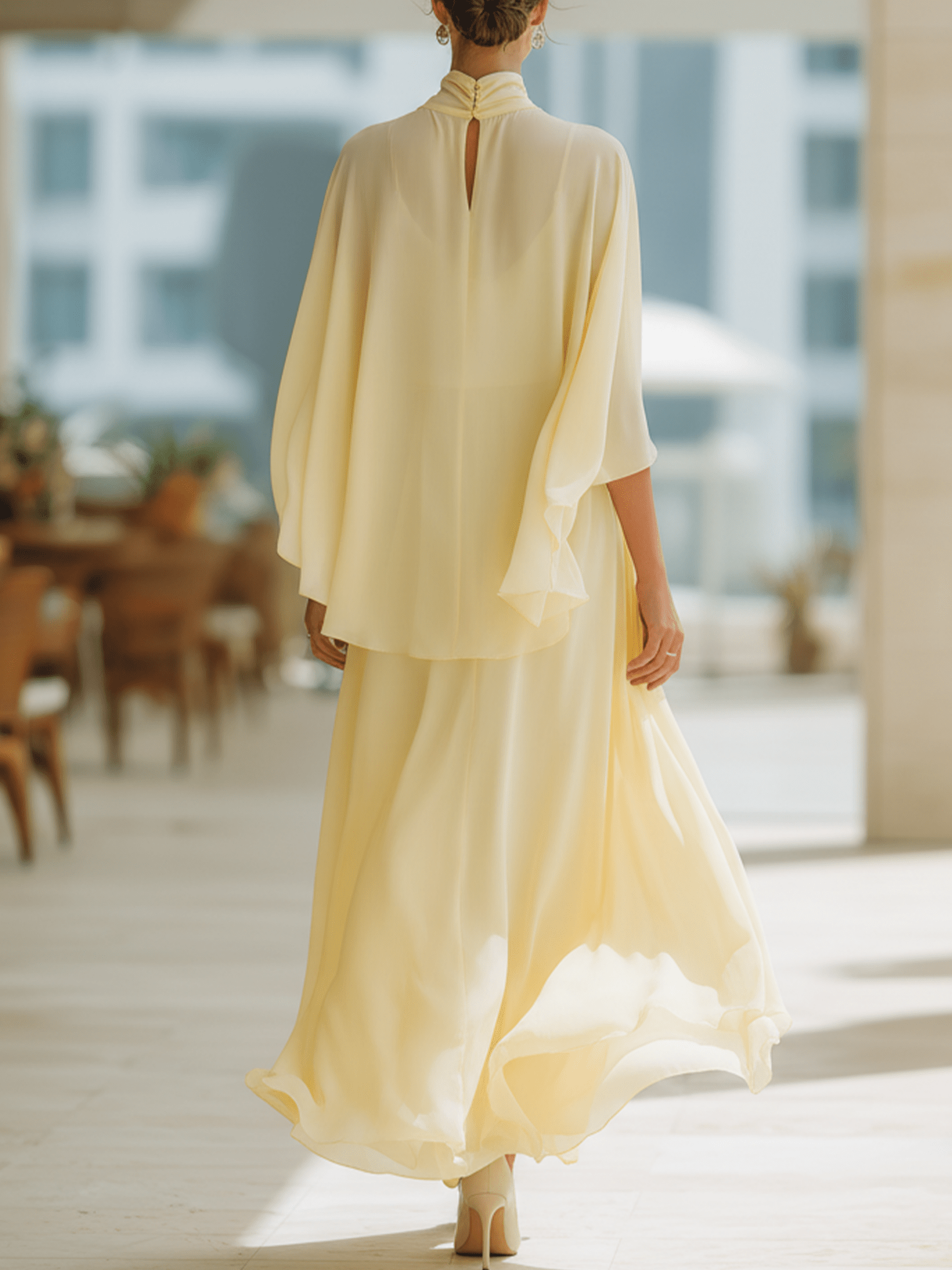 VESTIDO MAXI DE GASA AMARILLO CREMA CON MANGAS CAPA - VALERINA MARBELLA