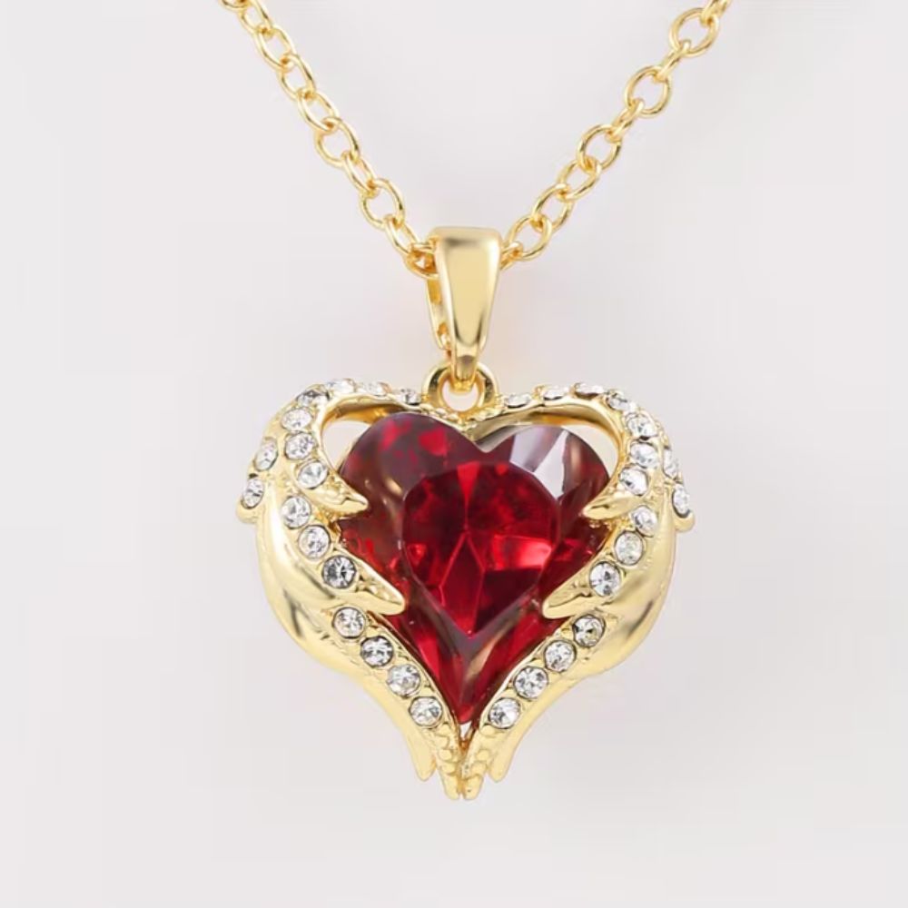 COLLAR ÁNGEL ABRAZO RUBÍ CORAZÓN