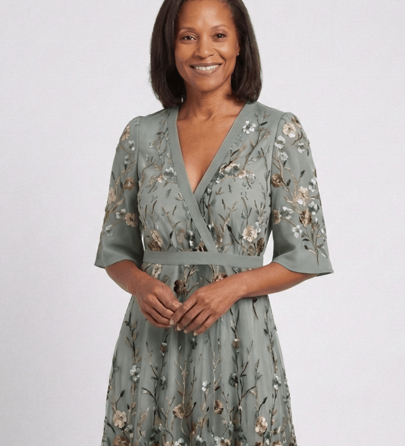 VESTIDO MAXI BORDADO CON ESCOTE EN V - VALERINA MARBELLA