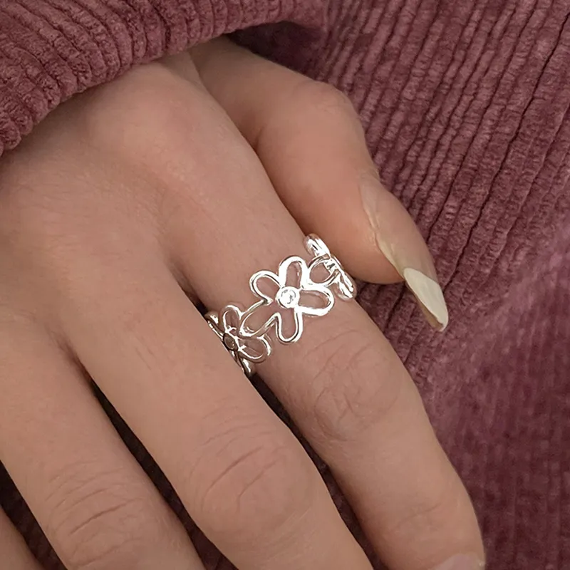 ANILLO VINTAGE CIRCONA FLOR