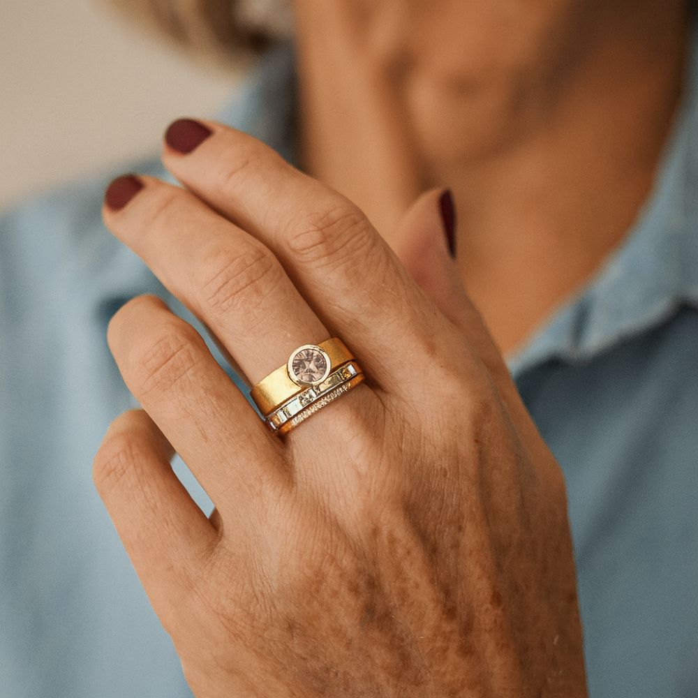 ANILLO ELEGANTE INCRUSTÉ CRISTAL ORO